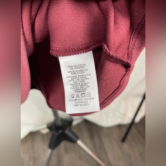 Socialite Side Cutout Red Long Sleeve Dress Size Large NWT - Picture 11 of 11